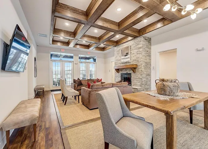 Landing Spectacular 1bd In North Worth