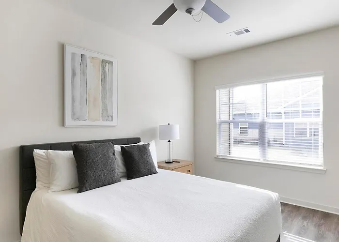 Landing Spectacular 1bd In North Worth * Fort Worth