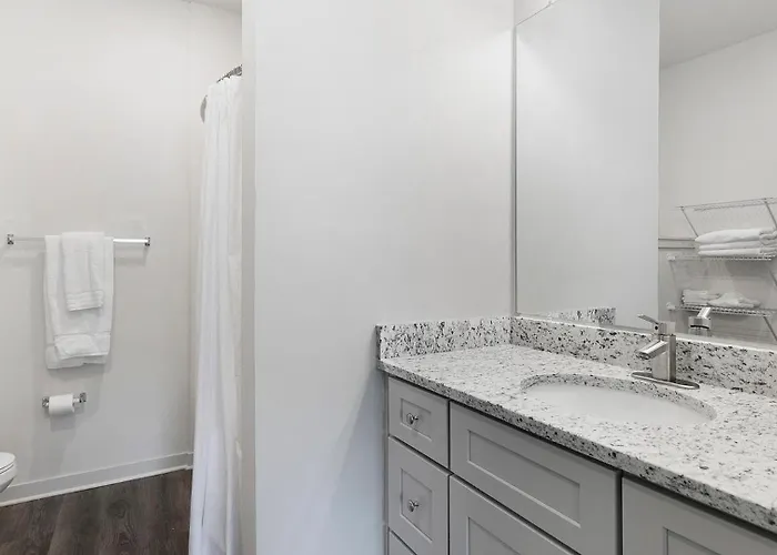 Apartment Landing Spectacular 1bd In North Worth *